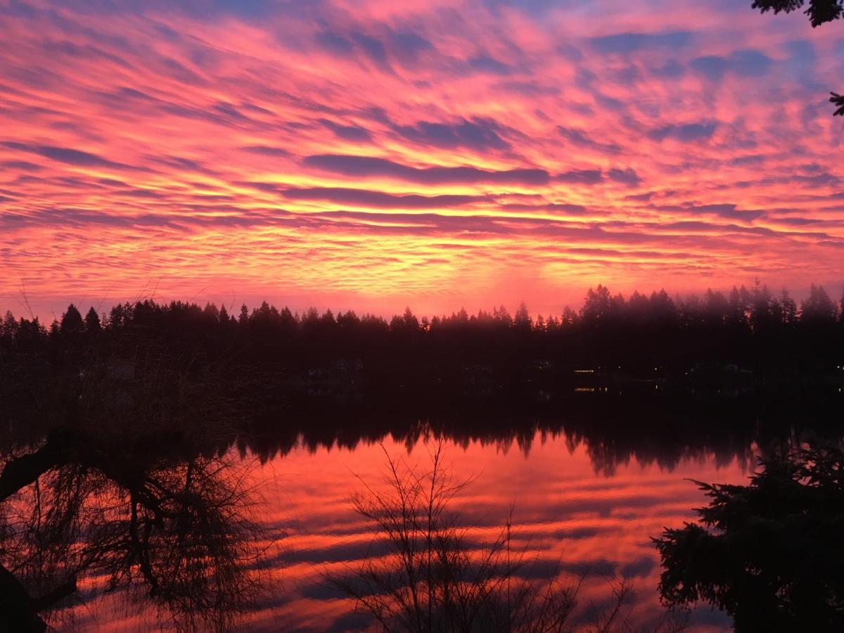 Cottage Lake Bed And Breakfast Удънвил Екстериор снимка