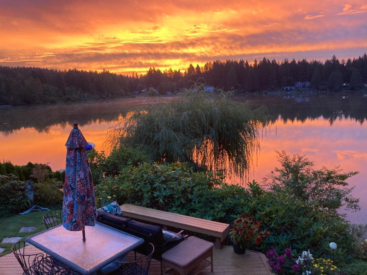 Cottage Lake Bed And Breakfast Удънвил Екстериор снимка