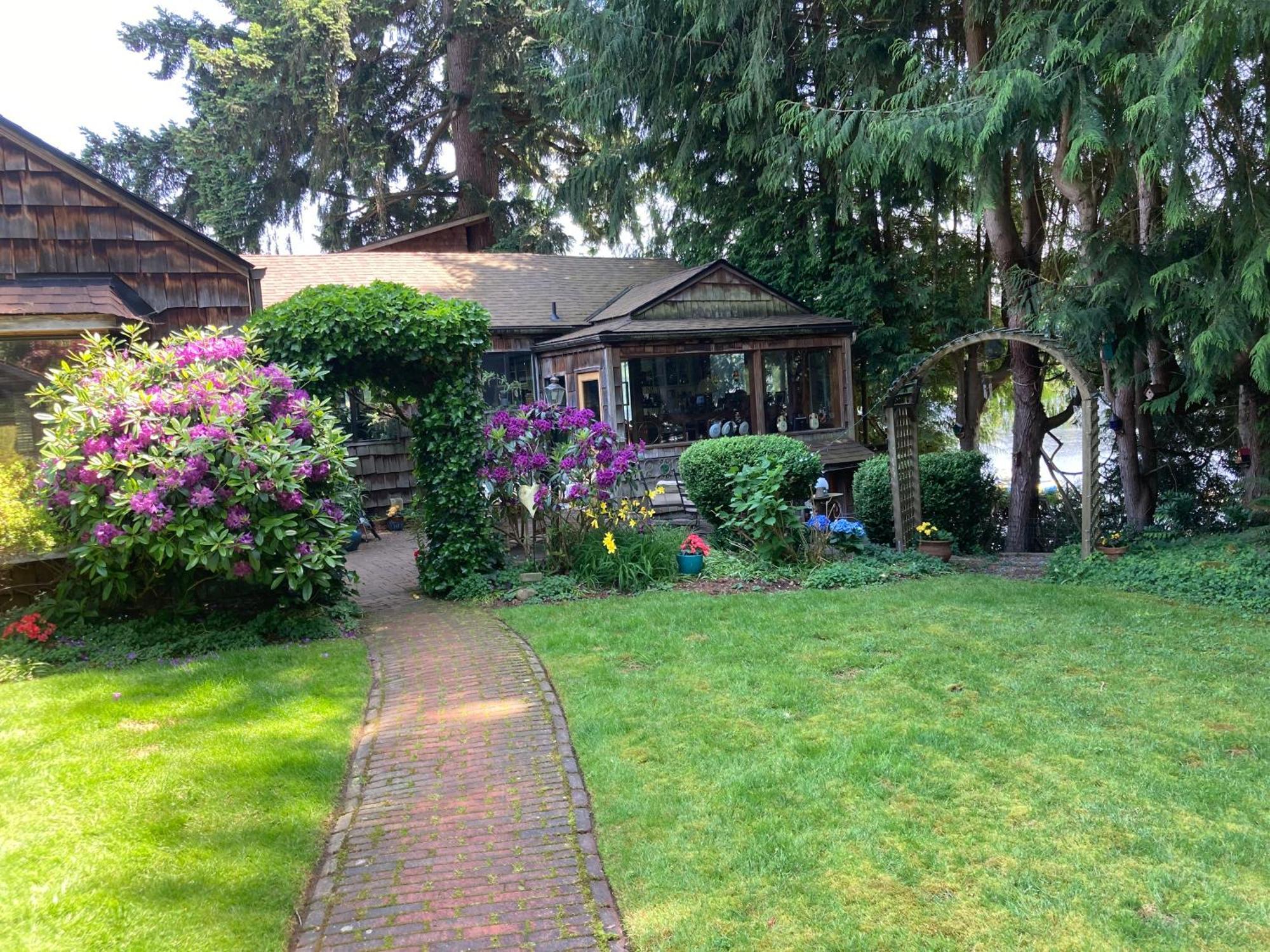 Cottage Lake Bed And Breakfast Удънвил Екстериор снимка