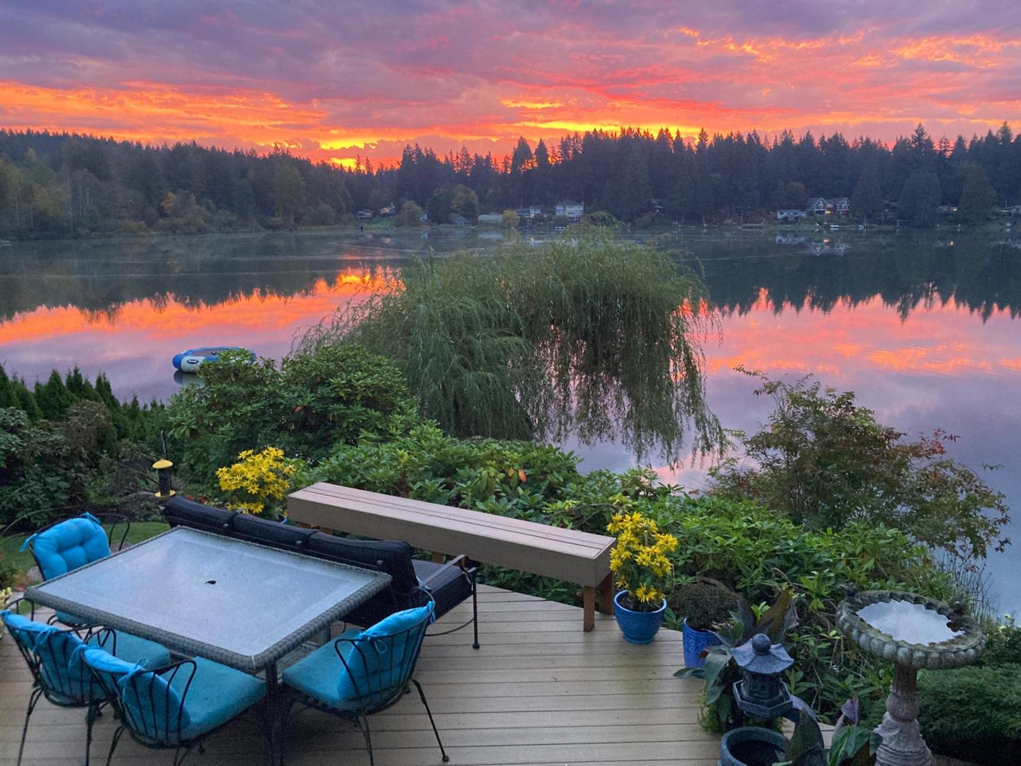 Cottage Lake Bed And Breakfast Удънвил Екстериор снимка